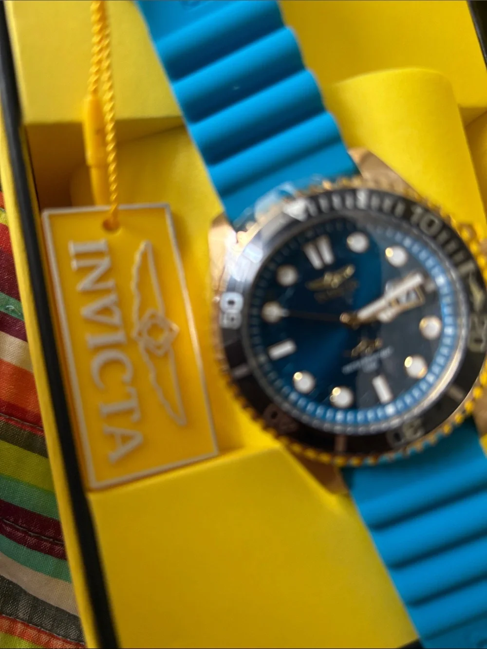 Beautiful New in box Invicta Pro Diver Shark Men's Watch - 43mm, Blue (47170)